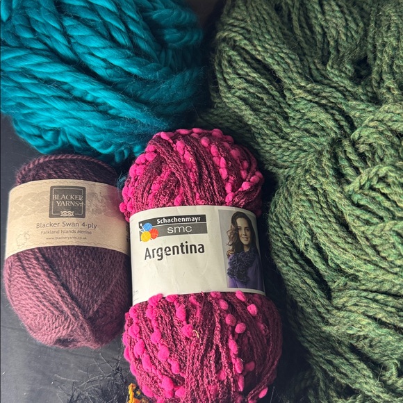Mixed Yarn Lot - Picture 2 of 4